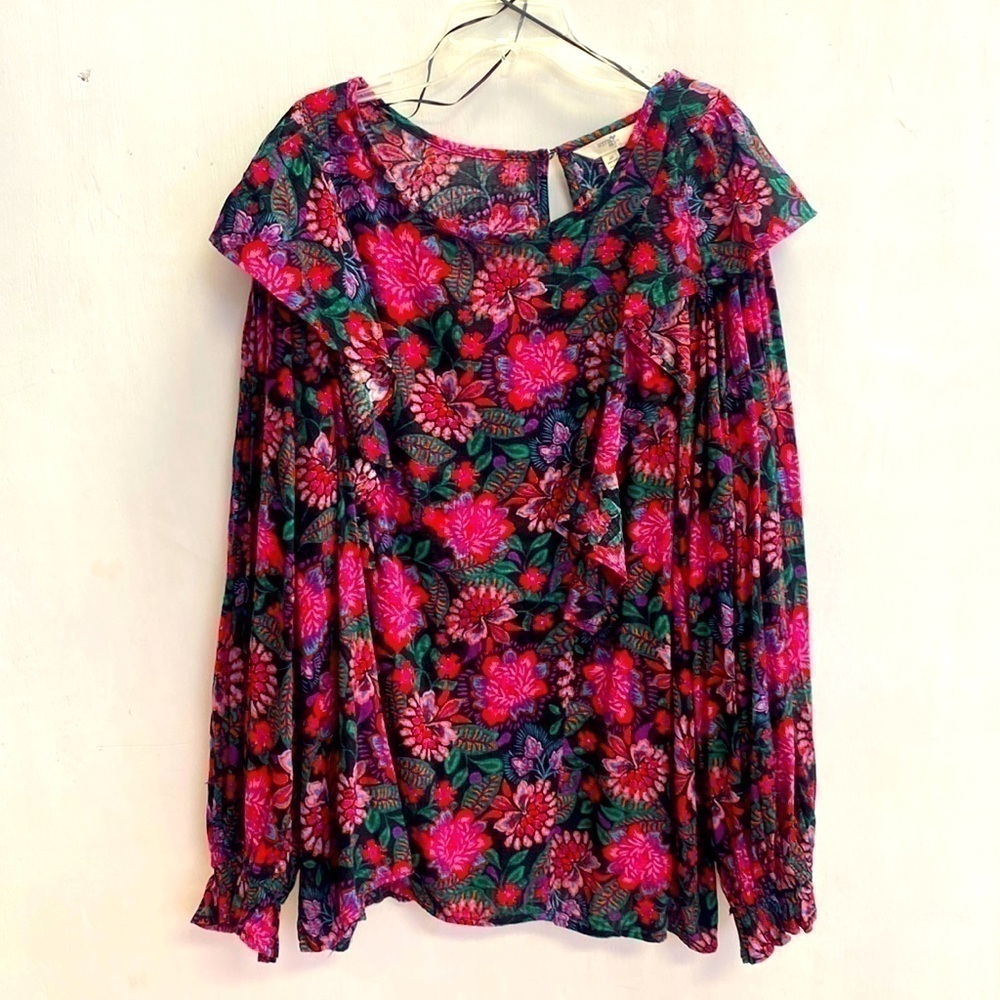 Beautiful, lightweight floral print ruffled shirt I-14